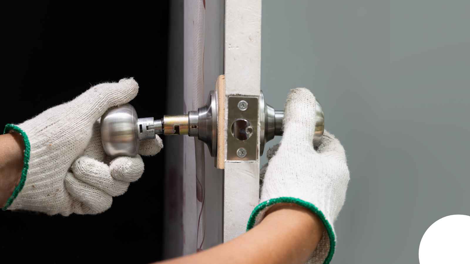 Locksmith in Los Angeles, CA — Los Angeles Storm Door Lock Repair