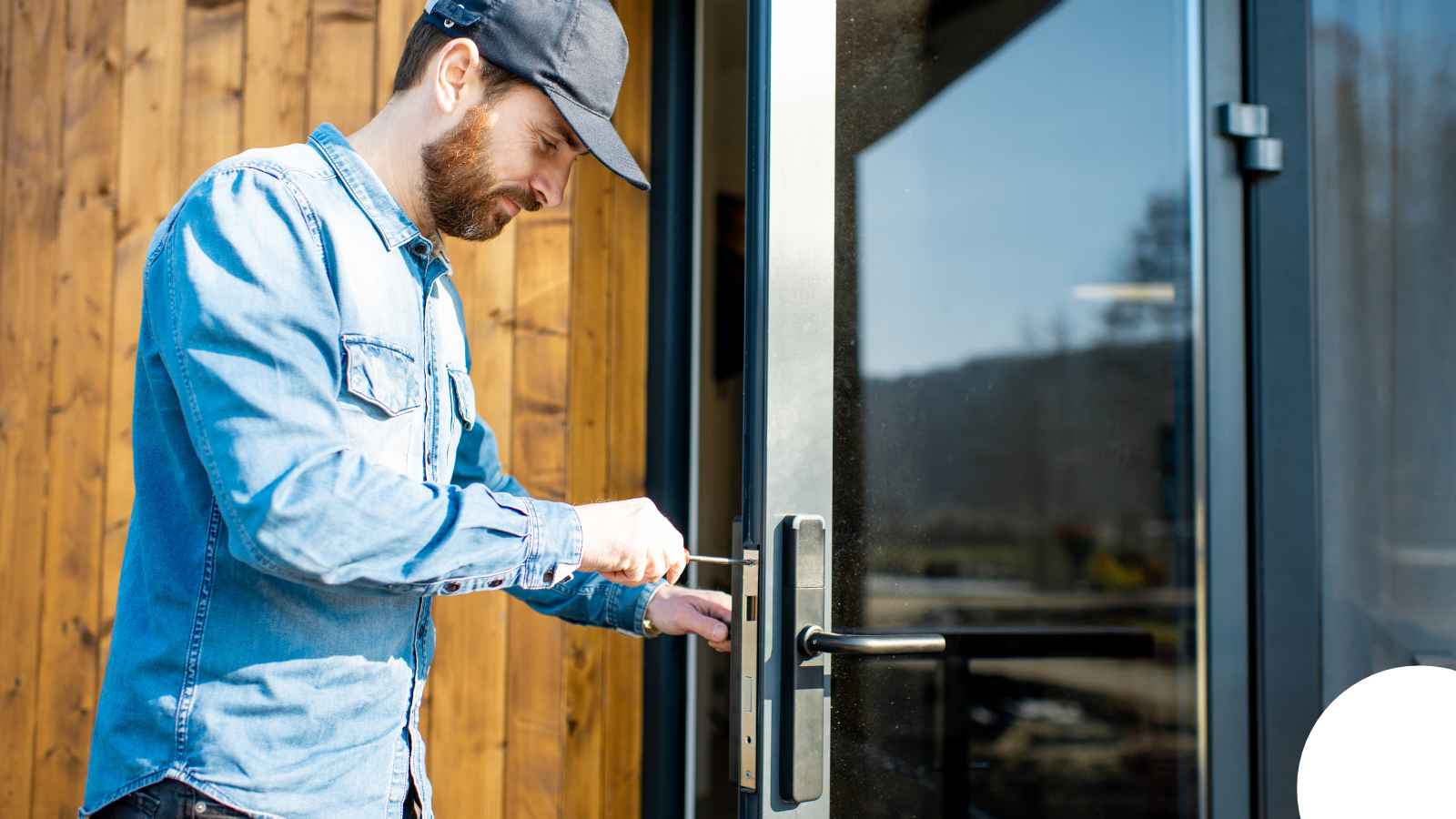 Locksmith in Los Angeles, CA — Los Angeles Storm Door Lock Repair
